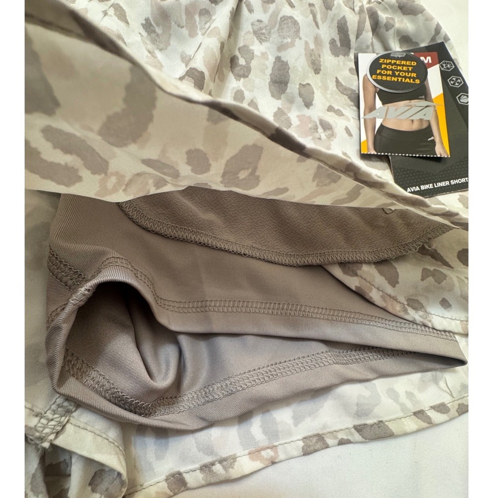 Avia Womens Leopard Print Bike Liner Running Shorts Tan Size M 8-10 NWT - Picture 4 of 5